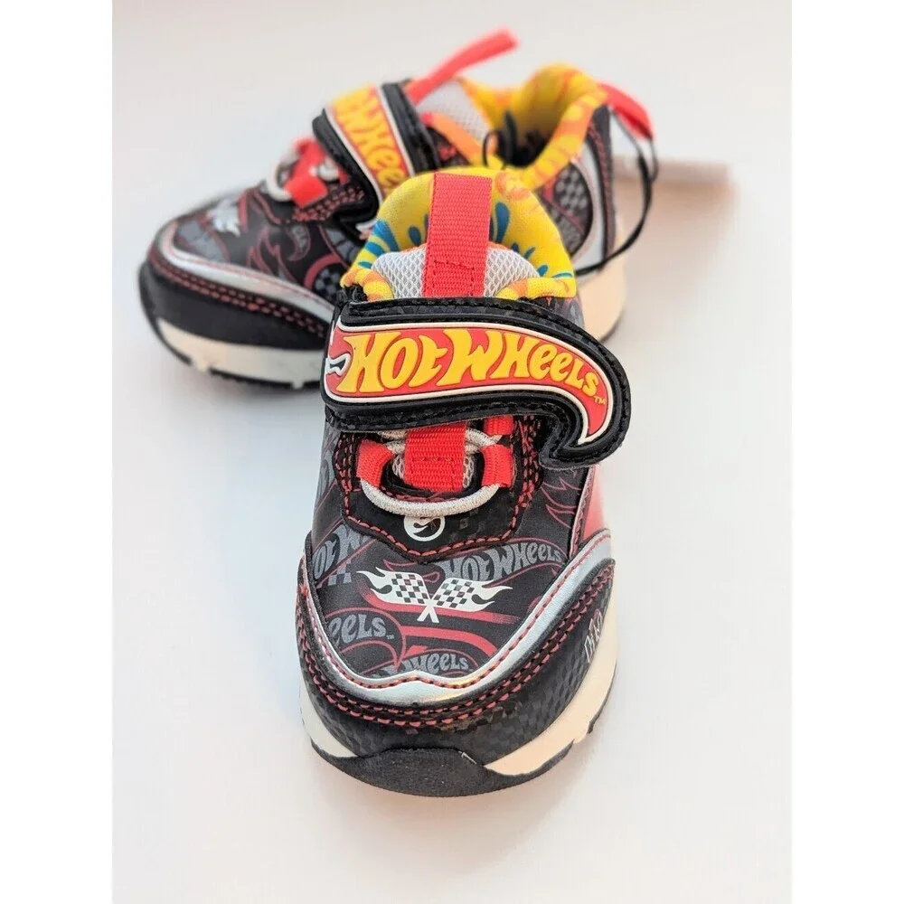 NWT Hot Wheels Toddler/Kids (Size 5) Light-Up Sneakers/Shoes w/Velcro Open Close